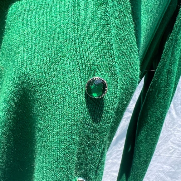Kelly green button up cardigan - Picture 3 of 4